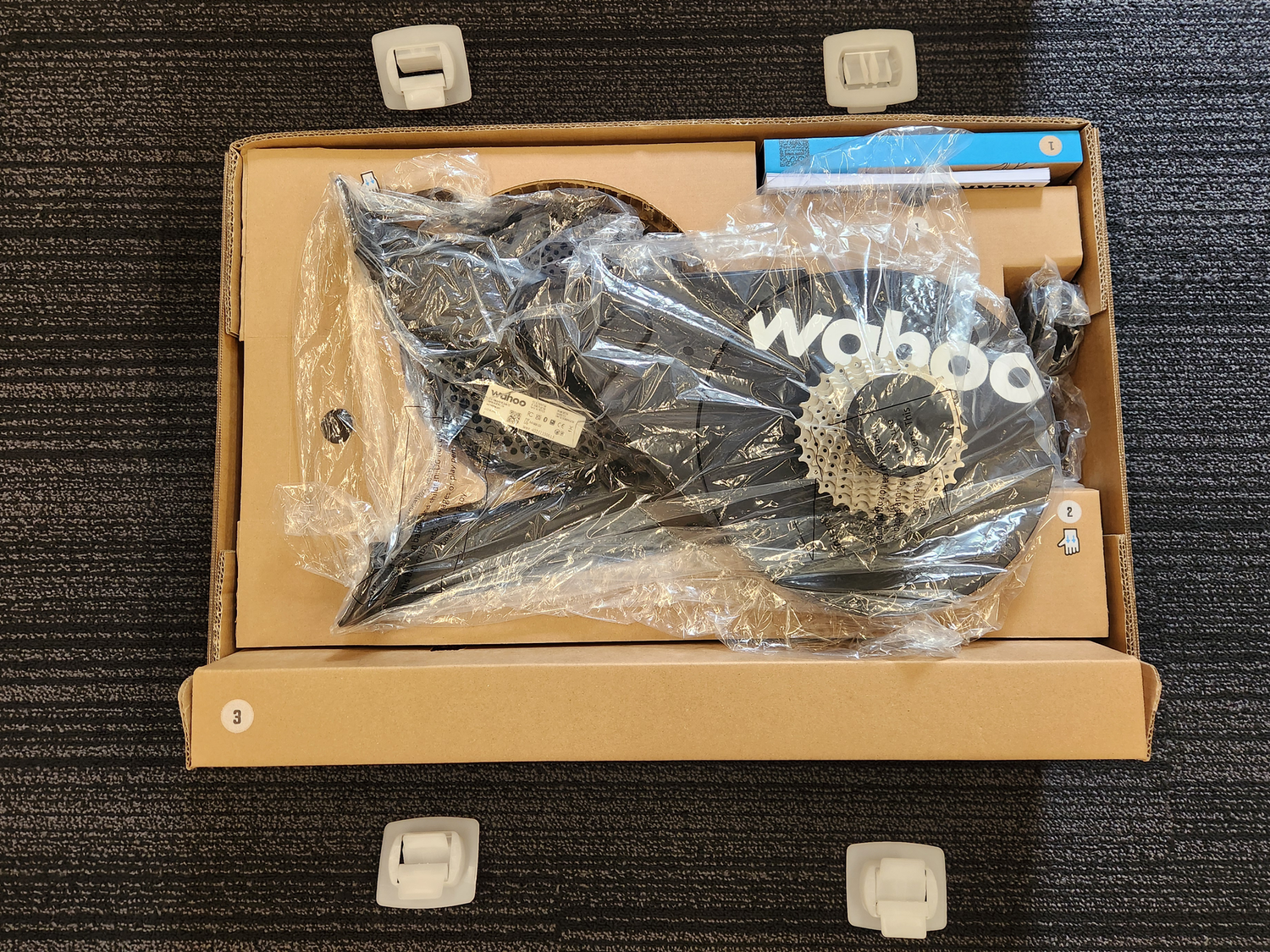 core v2 unboxing 4.png