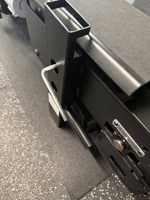 RUN_install_front_shipping_handle_300.png