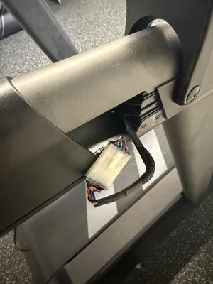 RUN_console_wiring_unplug_300.png